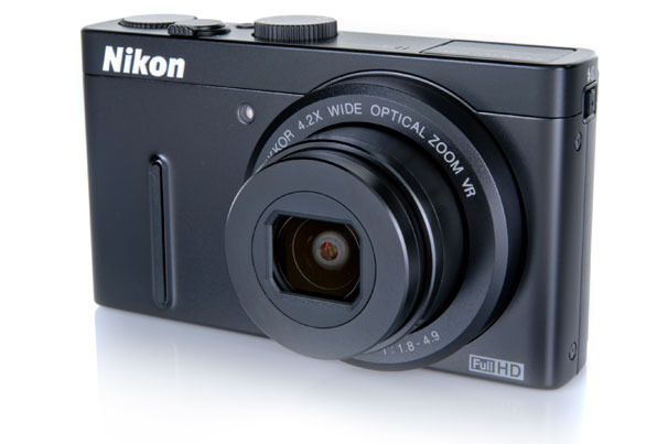 Nikon-P300